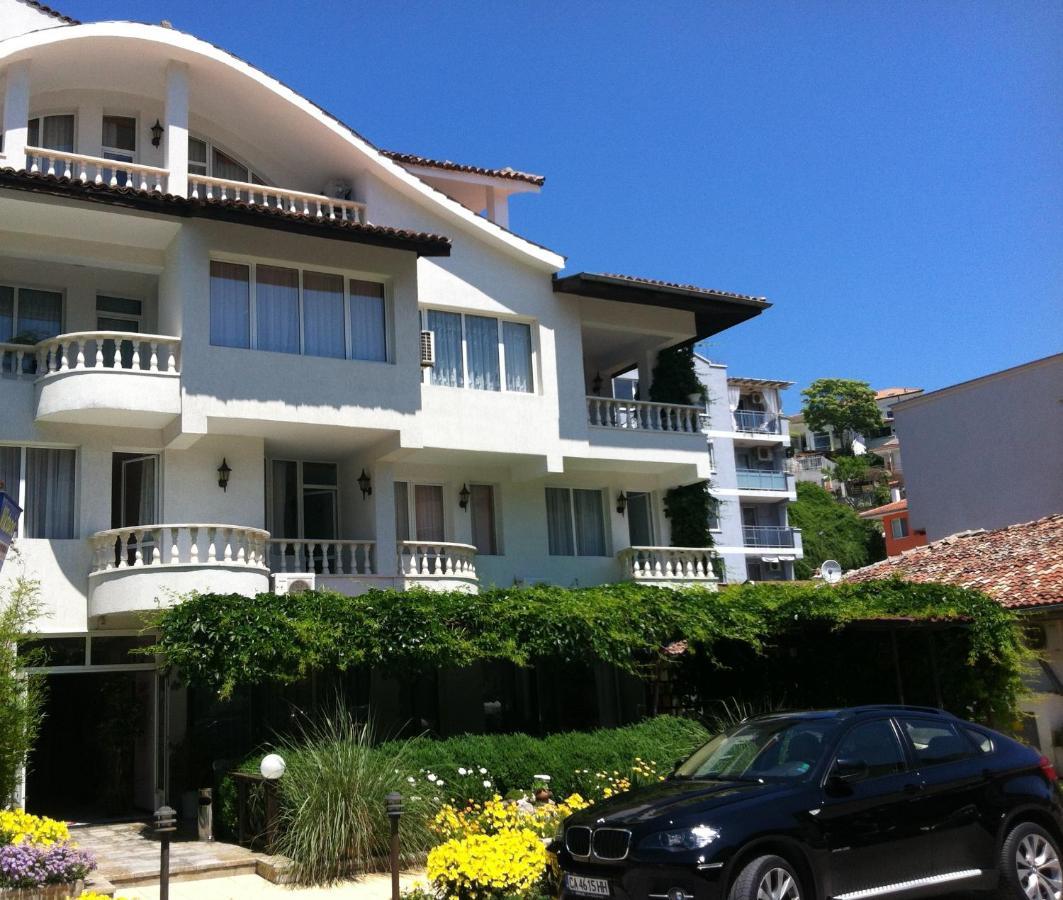 Victoria Family Hotel Balchik Exterior photo